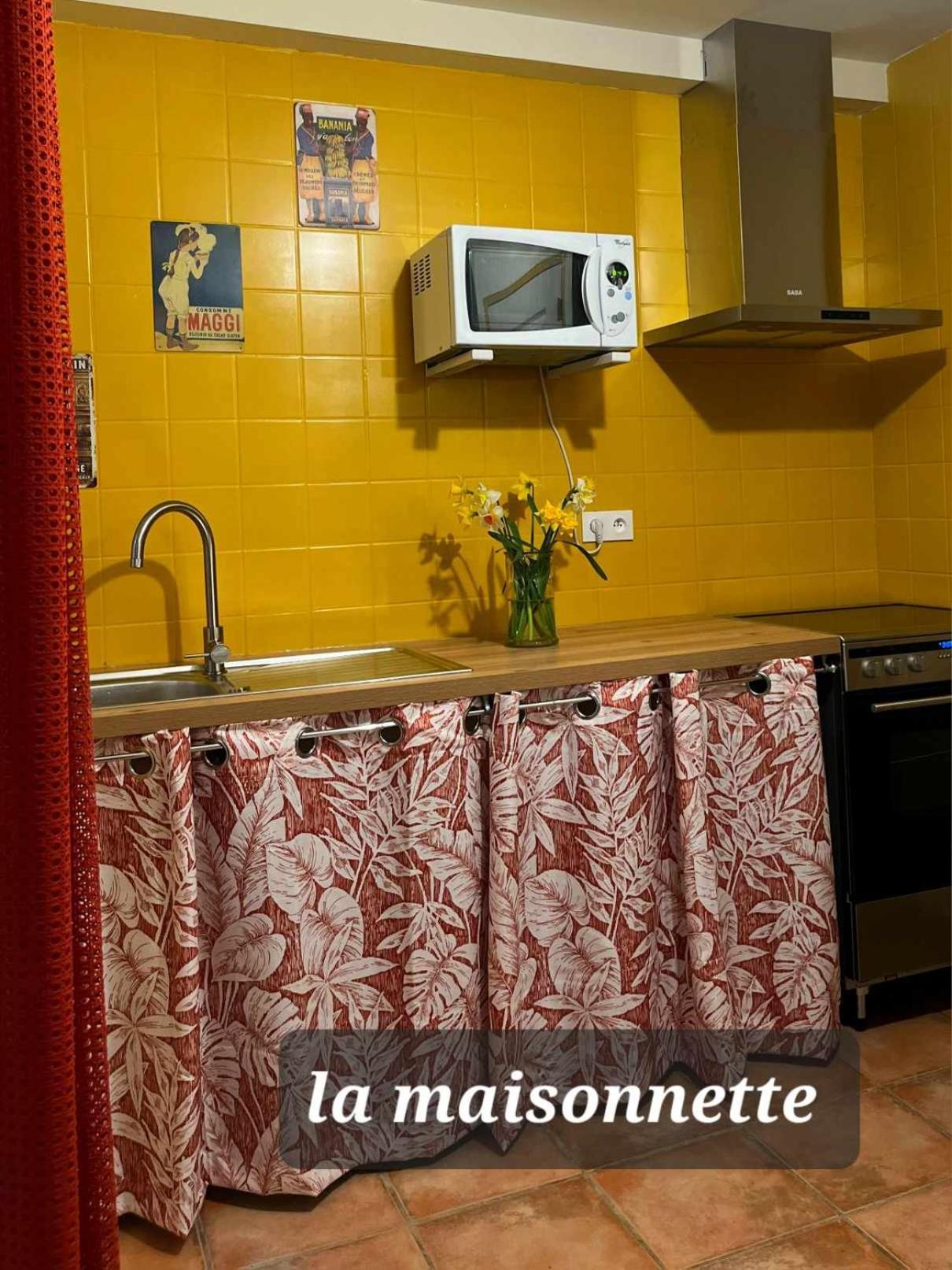 Blicourt Les Gites De L'Herperie מראה חיצוני תמונה